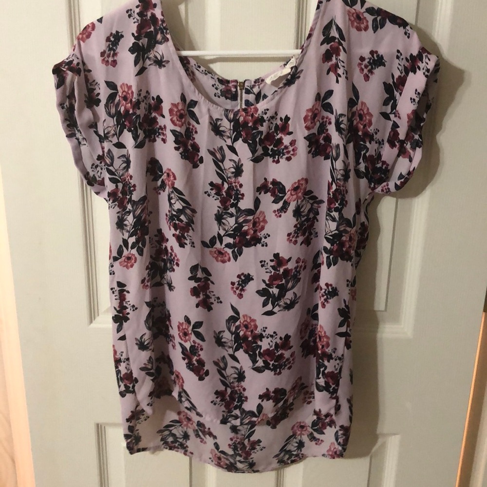 Floral High Low Top with Cute Zipper